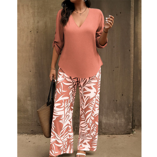 ✨🛍️Fresh Drop -  Matching Set with V-Neck Top – Vibrant Print & Relaxed Fit for Any Casual Occasion