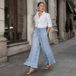 Trending Now⭐💃 Retro-Inspired Wide-Leg Jeans with Frayed Details – Versatile Light & Dark Blue Pairing