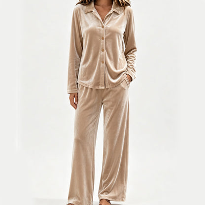 BestSeller🔥 Luxurious velvet set with a button-down shirt and wide-leg pants—soft elegance for casual days