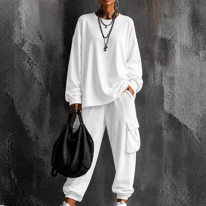 Trending Now👚👖 Crew Neck Top & Cargo Pants Set – Relaxed Fit & Utility Pockets for Effortless Everyday Style