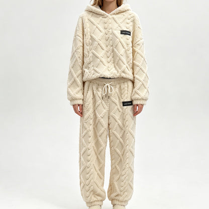 Bestseller🏆🧥 Embossed Geometric Plush Set – Timeless Comfort & Effortless Style for Every Occasion
